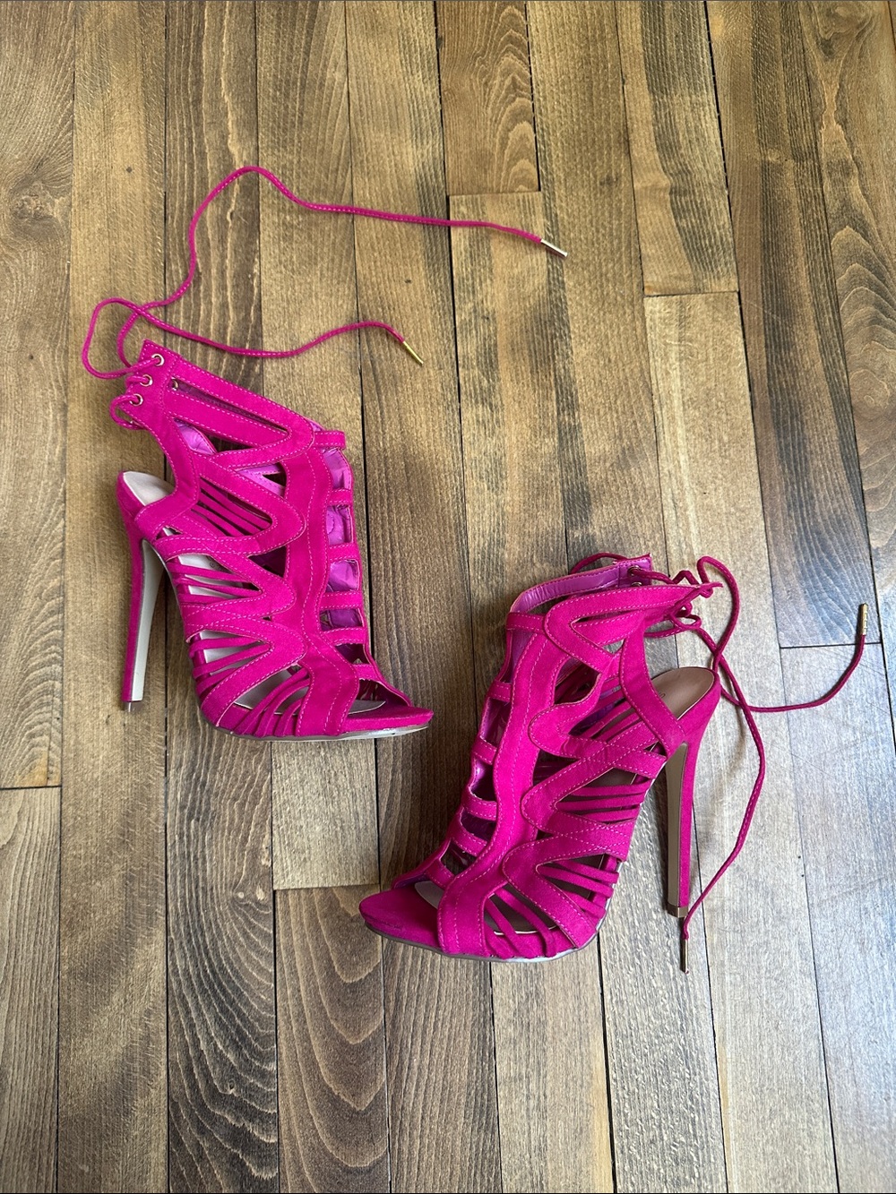 NWOT Shoe Dazzle Hot Pink Lace-Up Heels